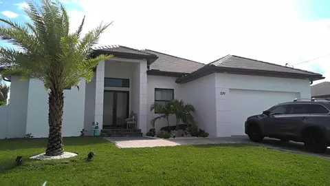 329 SW 31st Ave, Cape Coral, FL 33991