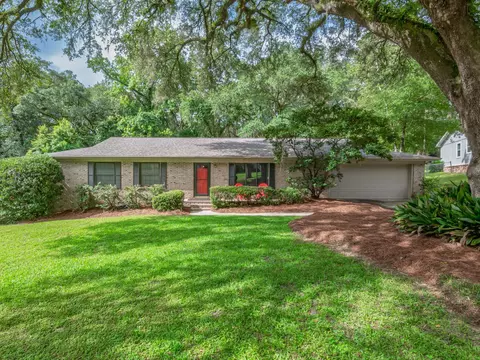1633 Hedgefield Ct, Tallahassee, FL 32308