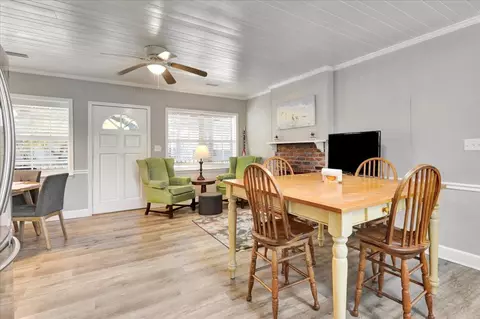 Dining - 40 Pompano Dr, Panacea, FL 32346 photo 4 of 6