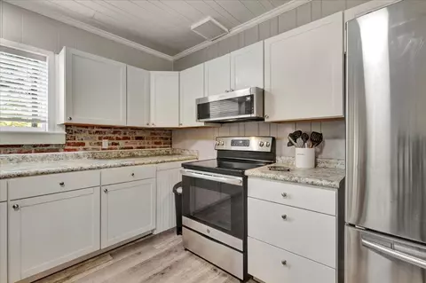 Kitchen - 40 Pompano Dr, Panacea, FL 32346 photo 1 of 3