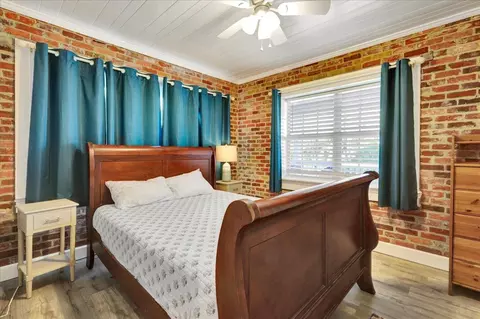 Bedroom - 40 Pompano Dr, Panacea, FL 32346 photo 6 of 8
