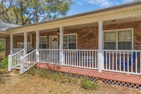 Exterior - 40 Pompano Dr, Panacea, FL 32346 photo 4 of 13