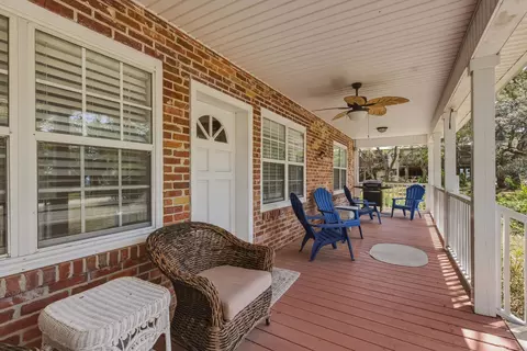 Exterior - 40 Pompano Dr, Panacea, FL 32346 photo 3 of 13