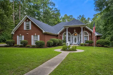 9531 Starhawk Dr, Tallahassee, FL 32309
