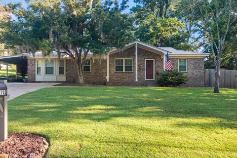 1728 Paula Dr, Tallahassee, FL 32303