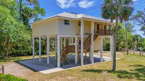 142 Stuart Cove Rd, Crawfordville, FL 32327