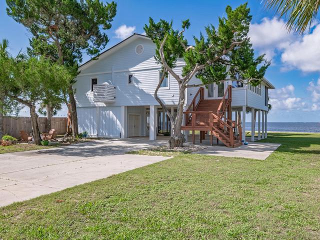 1645 Shell Point Rd, Crawfordville, FL 32327