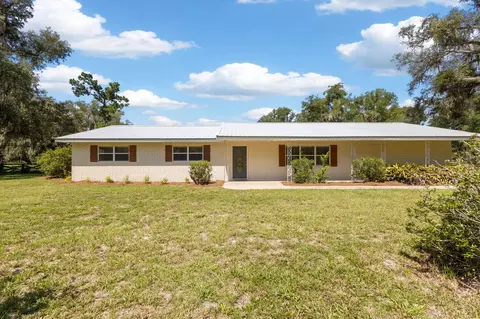 Exterior - 7885 Beach Rd, Perry, FL 32348 photo 3 of 17
