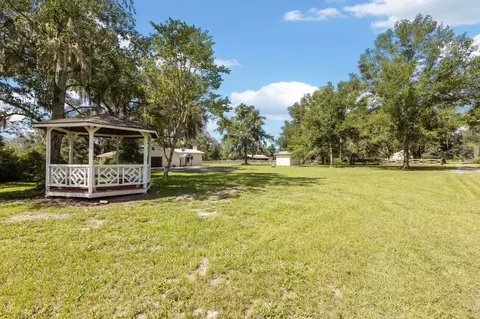 Exterior - 7885 Beach Rd, Perry, FL 32348 photo 11 of 17