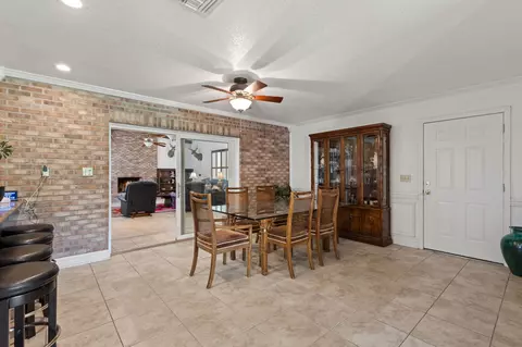 Dining - 7885 Beach Rd, Perry, FL 32348 photo 3 of 4