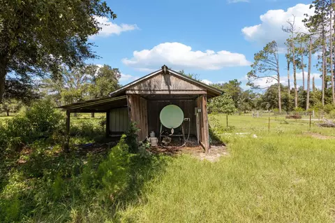 Exterior - 7885 Beach Rd, Perry, FL 32348 photo 8 of 17