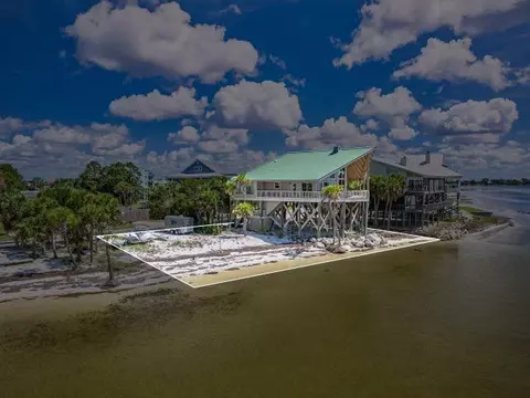 133 Beaty Taff Dr, Crawfordville, FL 32327