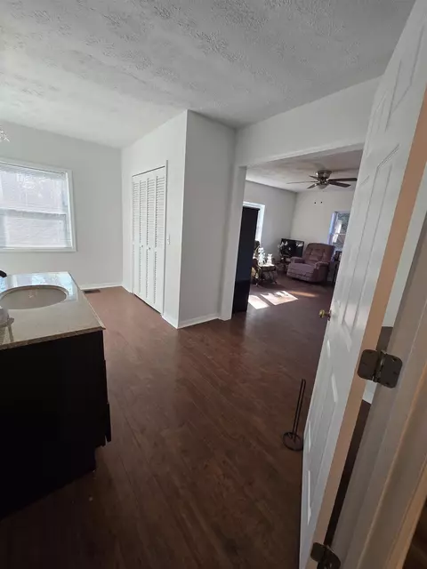 Entry Way - 1946 N Us 221, Perry, FL 32347 photo 5 of 6
