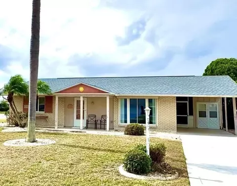 1515 Arrowhead Dr, Sun City Center, FL 33573