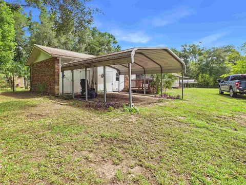 Exterior - 814 W Leon St, Perry, FL 32347 photo 8 of 12