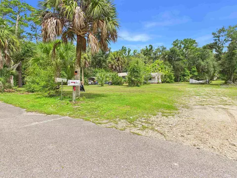Exterior - 814 W Leon St, Perry, FL 32347 photo 3 of 12