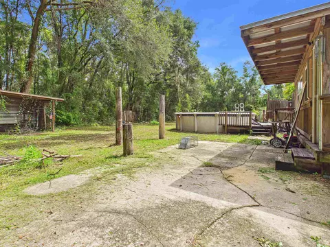 Exterior - 814 W Leon St, Perry, FL 32347 photo 9 of 12