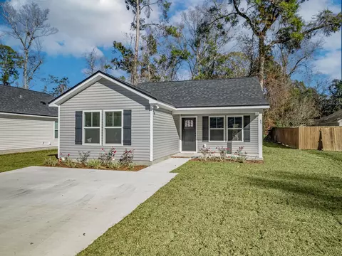 73 Maido St, Crawfordville, FL 32327