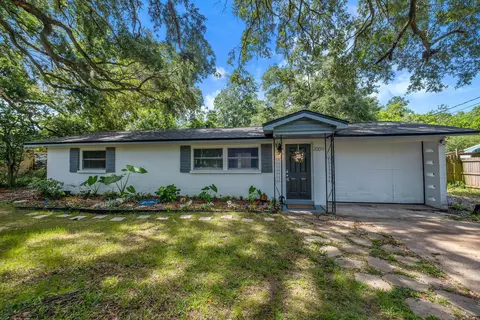 2009 Woodstock Ln, Tallahassee, FL 32303