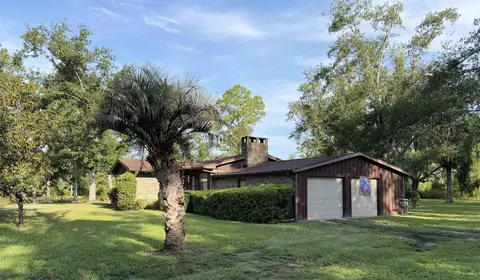 Exterior - 490 Roberts Aman Rd E, Perry, FL 32347 photo 2 of 7