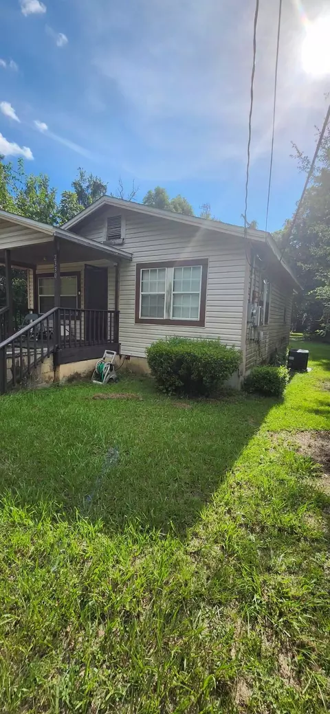 2330 Clara St, Tallahassee, FL 32310