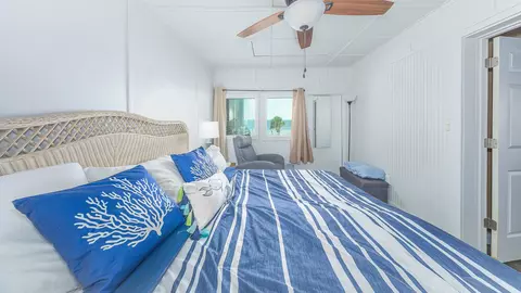 Bedroom - 3166 E Highway 98, Carrabelle, FL 32322 photo 2 of 4