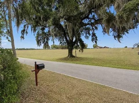 285 Wayside Farm Rd, Havana, FL 32333