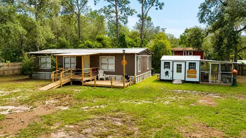 33 Bayberry Ln, Panacea, FL 32346