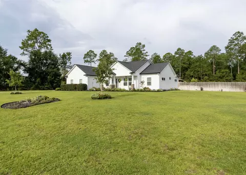 603 Parkside Cir, Crawfordville, FL 32327
