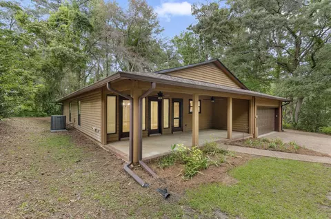 405 Nottingham Ct, Tallahassee, FL 32312