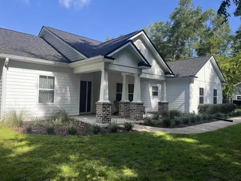 10 Apalachee, Crawfordville, FL 32327