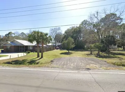 254 12th St, Apalachicola, FL 32320