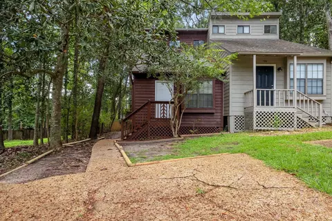 196 Parkbrook Cir, Tallahassee, FL 32301
