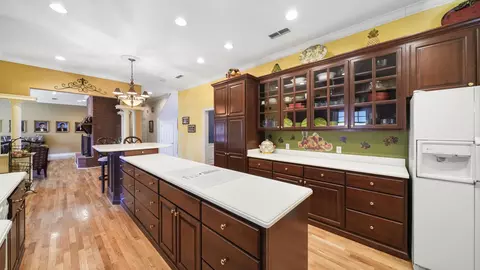 Kitchen - 21748 N Sr 71, Altha, FL 32421 photo 1 of 3