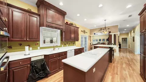 Kitchen - 21748 N Sr 71, Altha, FL 32421 photo 2 of 3