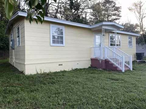 1822 Pepper Dr, Tallahassee, FL 32304