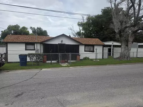 1114 N Palo Alto Ave, Panama City, FL 32401