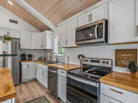 Kitchen - 1605 Sandpiper Dr, Carrabelle, FL 32322 photo 1 of 4
