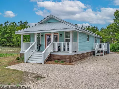 Exterior - 1605 Sandpiper Dr, Carrabelle, FL 32322 photo 3 of 7