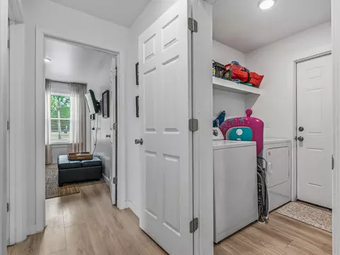Entry Way - 1605 Sandpiper Dr, Carrabelle, FL 32322 photo 3 of 3