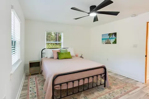 Bedroom - 216 Levy Bay Rd, Panacea, FL 32346 photo 5 of 11