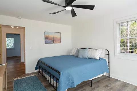 Bedroom - 216 Levy Bay Rd, Panacea, FL 32346 photo 10 of 11