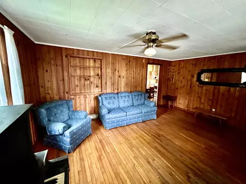 Living - 520 E High St, Monticello, FL 32344 photo 2 of 3