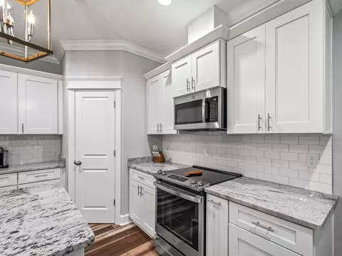 Kitchen - 716 Eagles Way, Carrabelle, FL 32322 photo 4 of 7