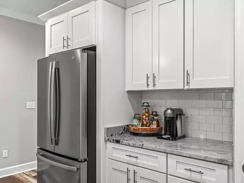 Kitchen - 716 Eagles Way, Carrabelle, FL 32322 photo 6 of 7