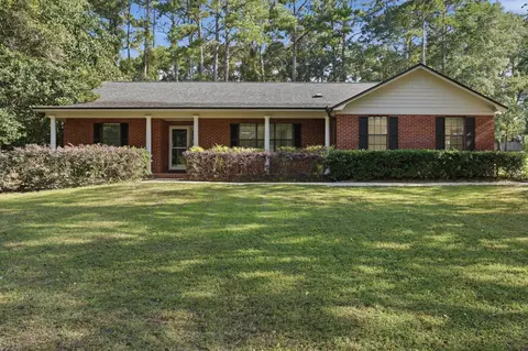 2037 Dyrehaven Dr, Tallahassee, FL 32317