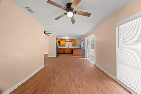 Living - 106 Stephens St, Perry, FL 32347 photo 3 of 8