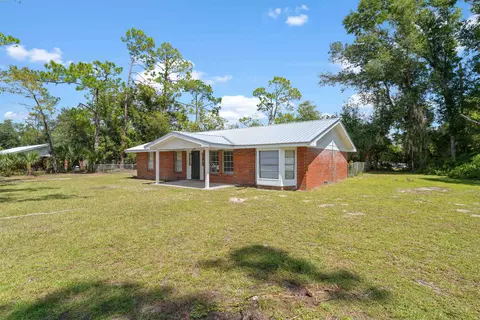 Exterior - 106 Stephens St, Perry, FL 32347 photo 6 of 8