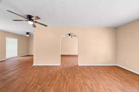 Living - 106 Stephens St, Perry, FL 32347 photo 7 of 8