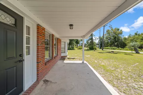 Exterior - 106 Stephens St, Perry, FL 32347 photo 4 of 8
